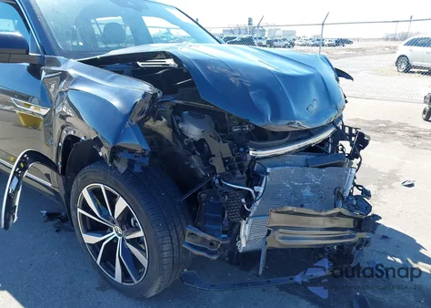 2024 Volkswagen Atlas 2.0T Sel Premium R-Line z USA, uszkodzony, nr VIN 1V2FR2CA1RC538085